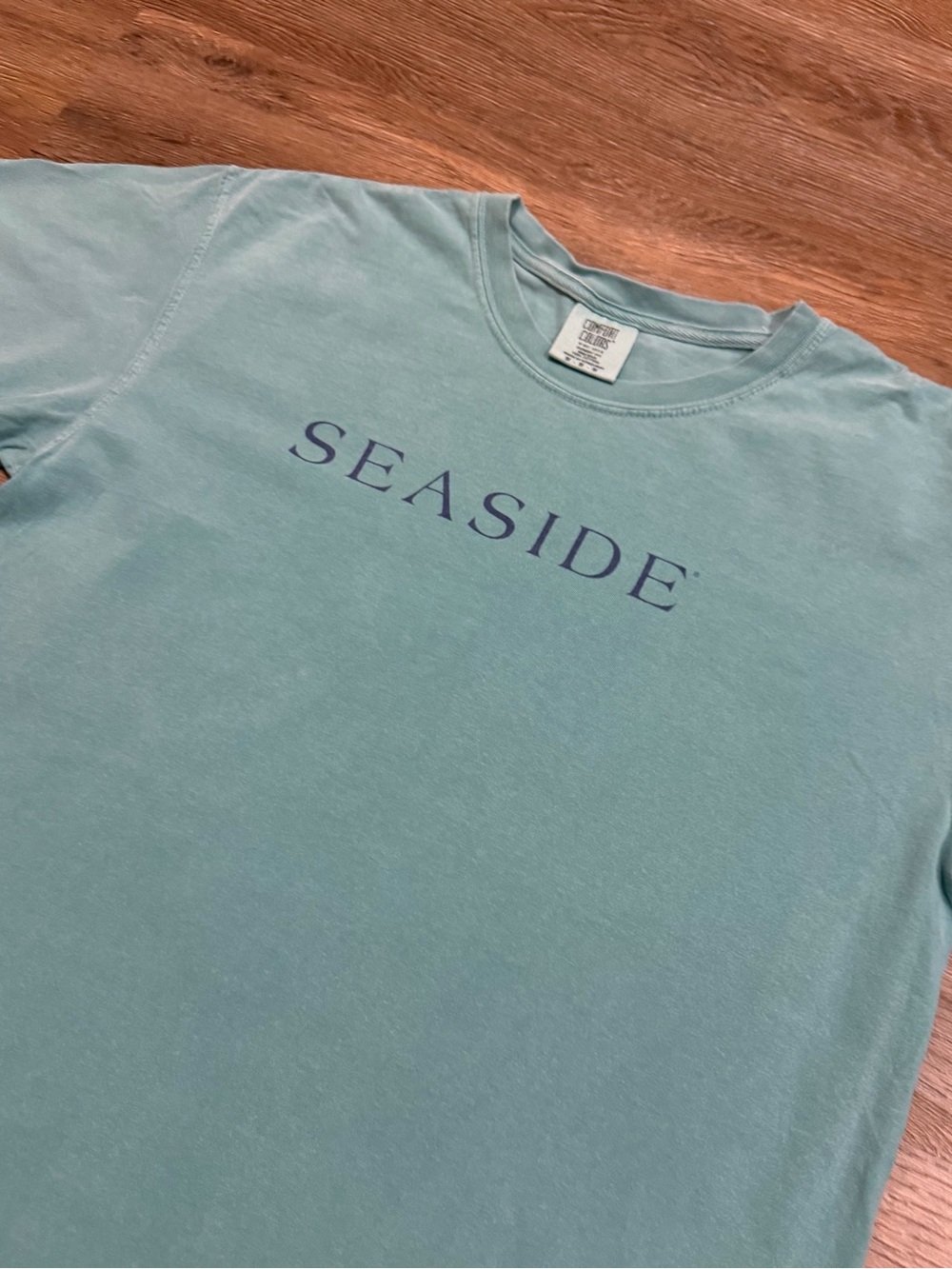 Seaside Comfort Colors The New Town Old Ways Blue Green Ring Spun Cotton Medium - Picture 2 of 10